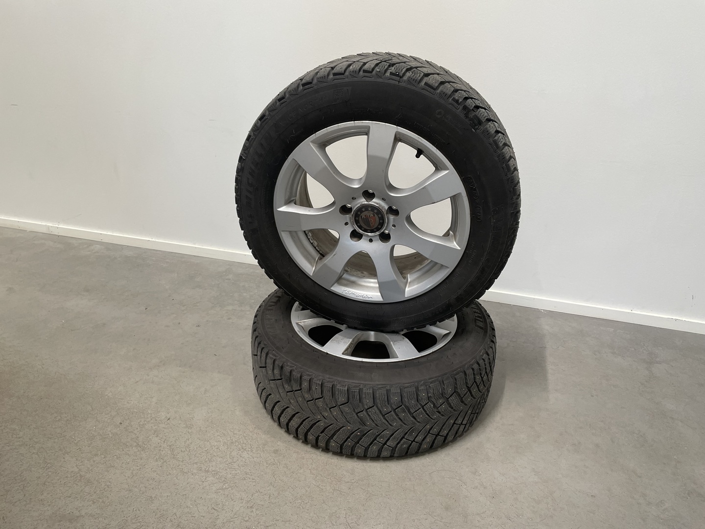 MERCEDES-BENZ E 2010