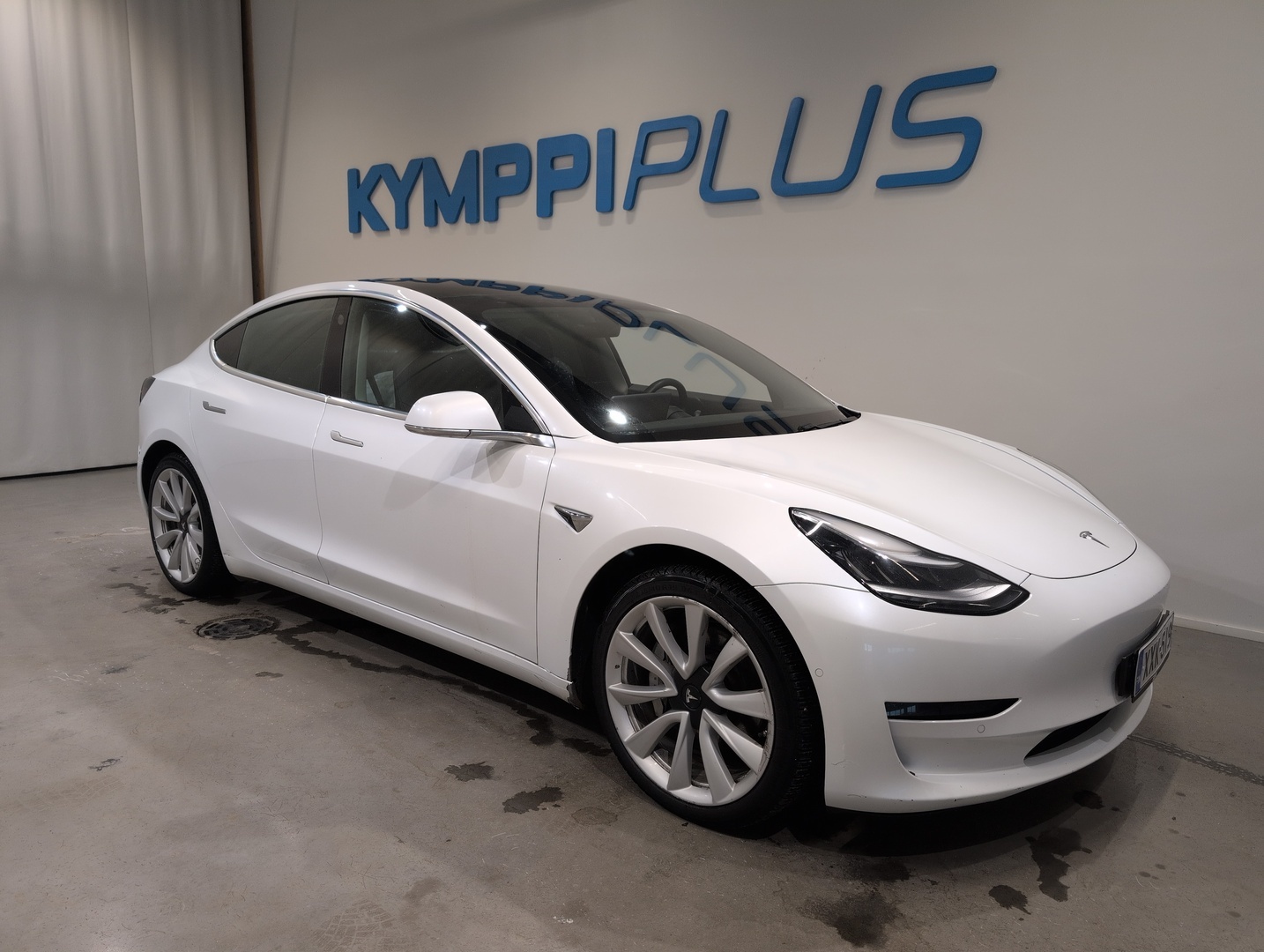 TESLA Model 3 2020