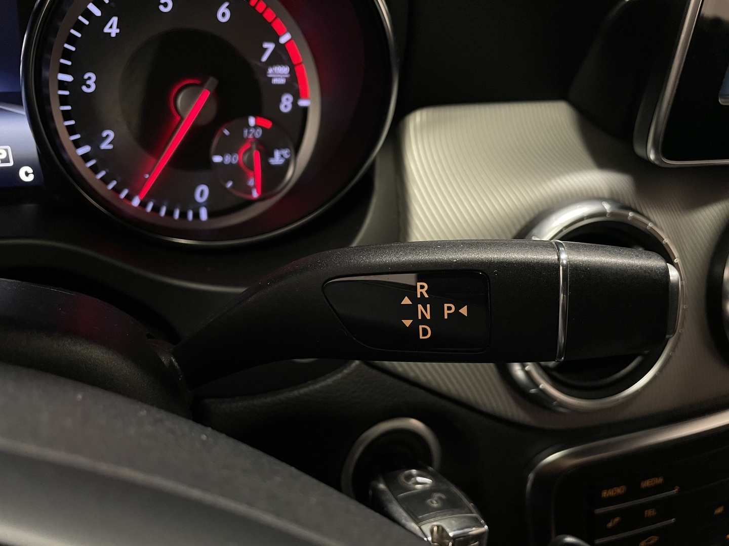 MERCEDES-BENZ CLA 2016