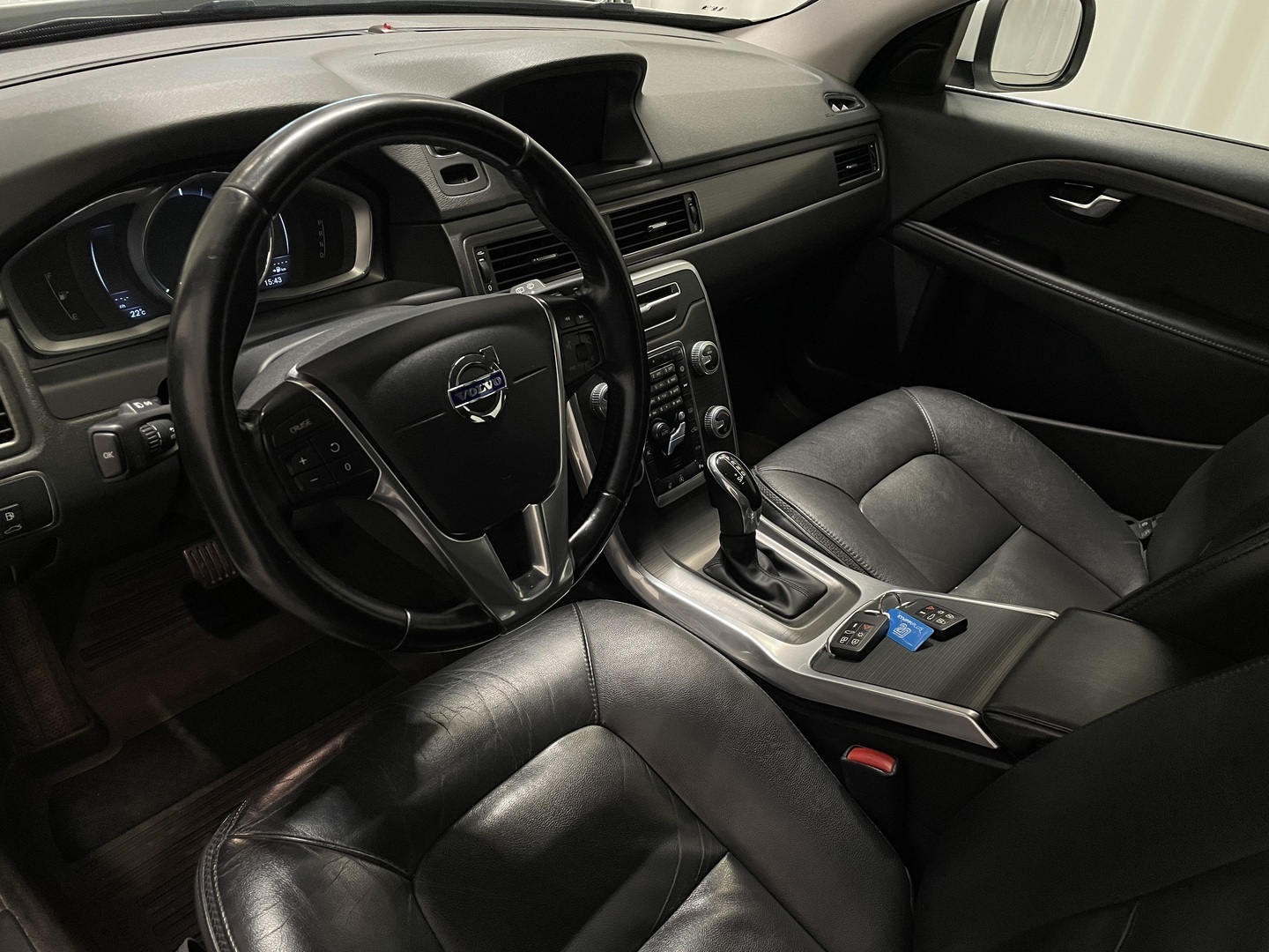 VOLVO XC70 2016