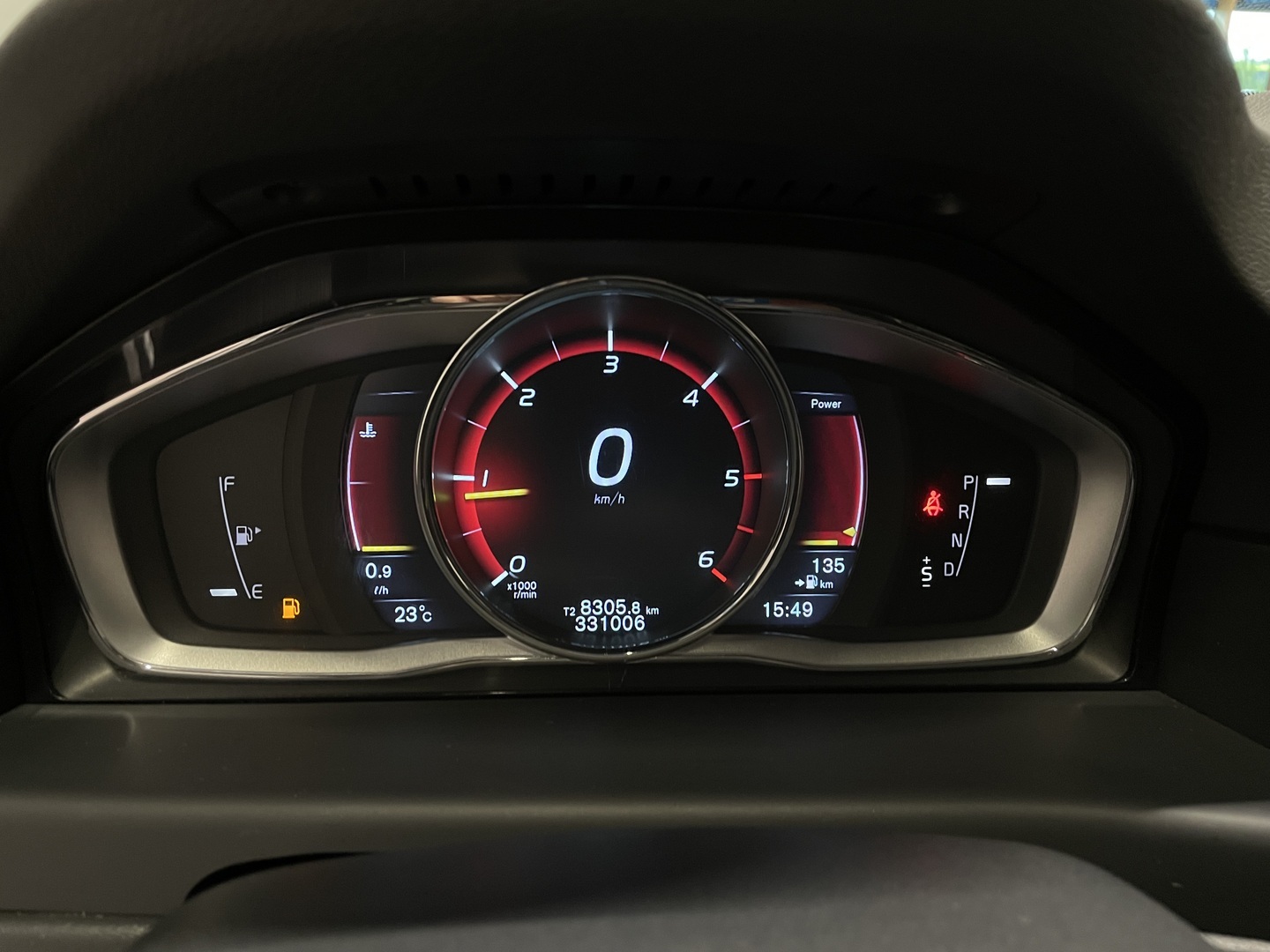 VOLVO XC70 2016