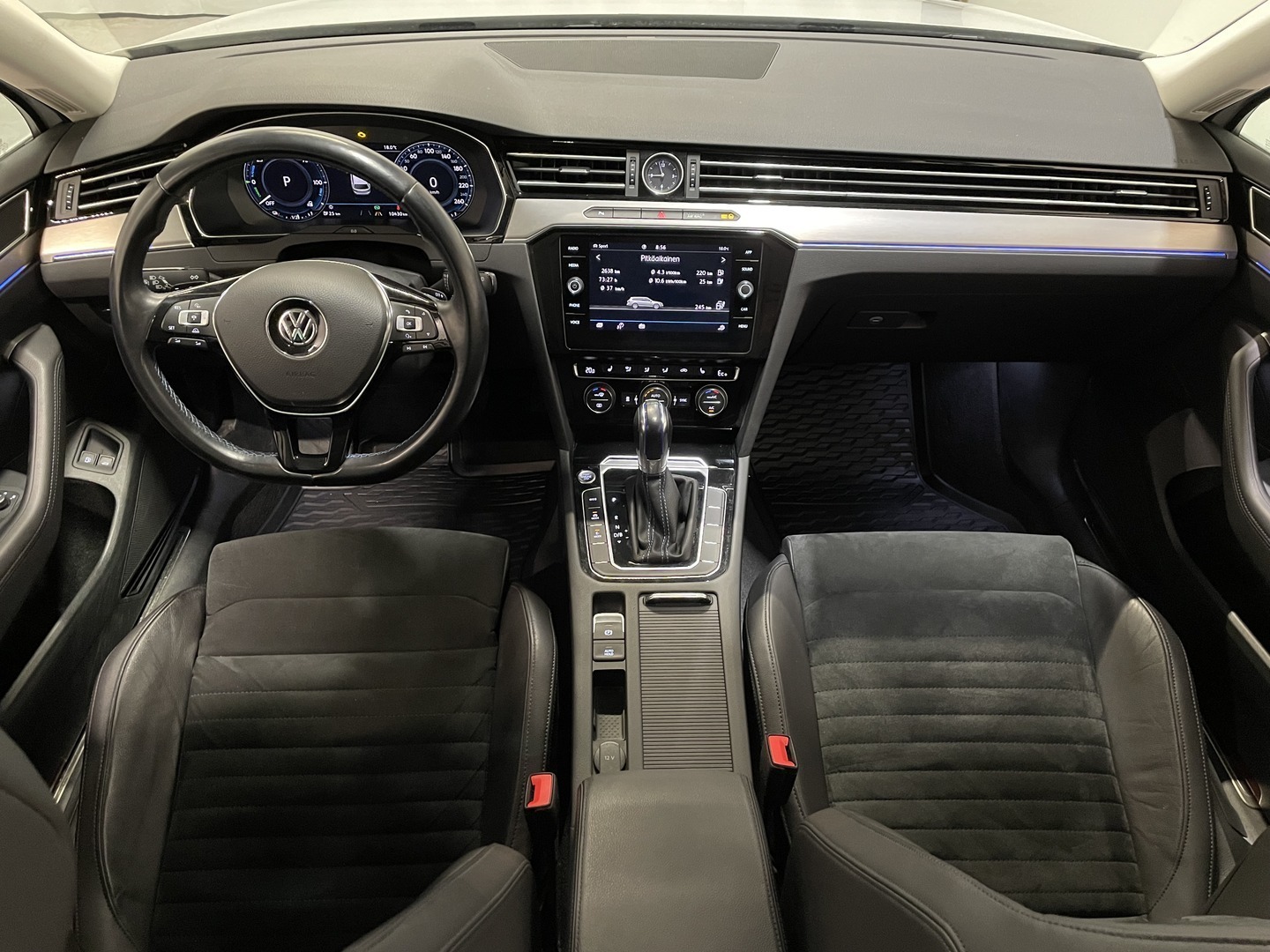 VOLKSWAGEN Passat 2018