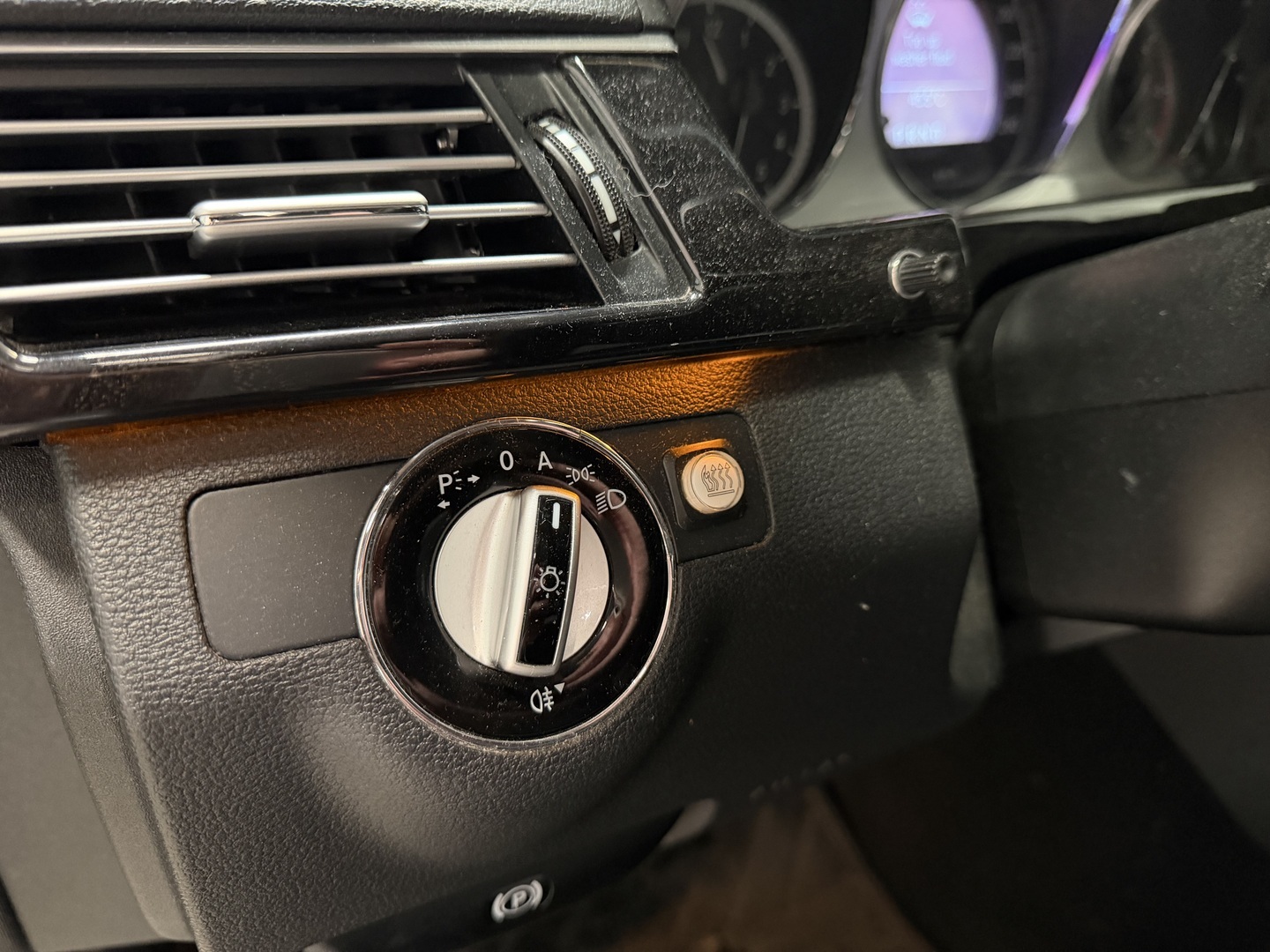 MERCEDES-BENZ E 2009