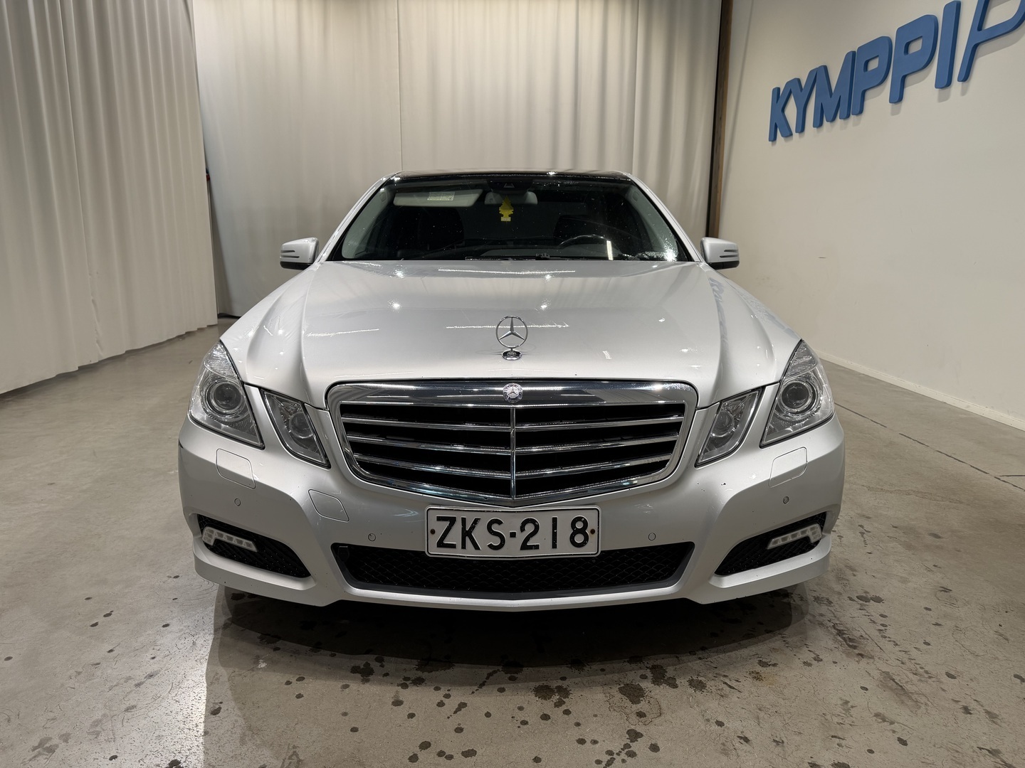 MERCEDES-BENZ E 2009