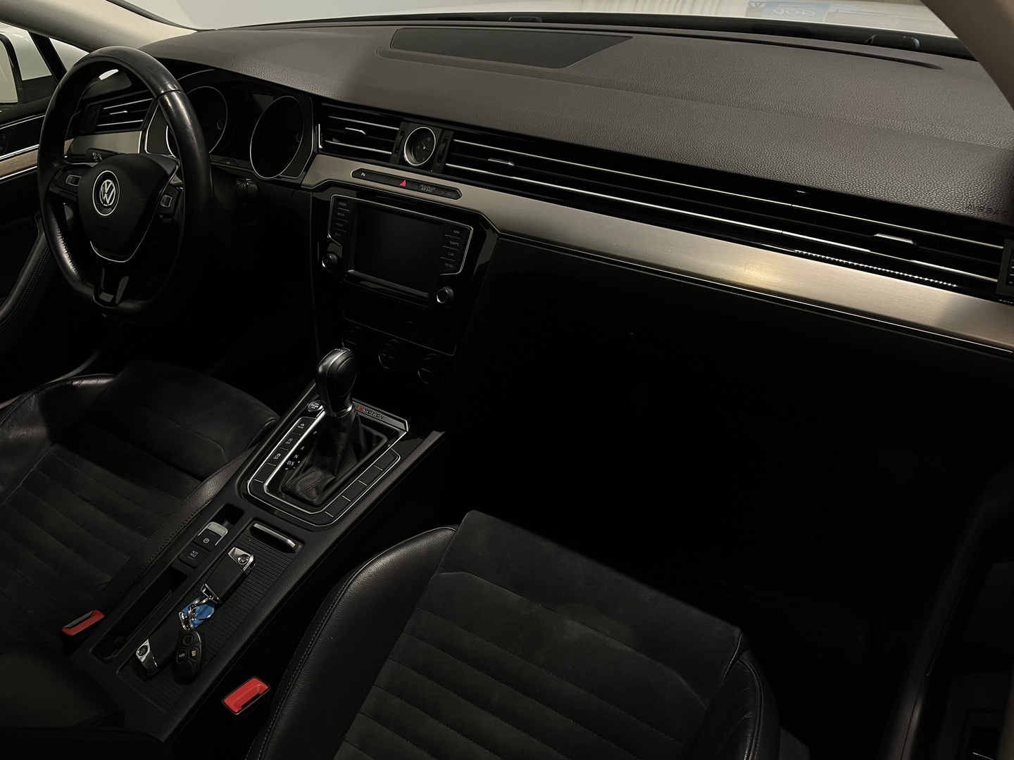 VOLKSWAGEN Passat 2016