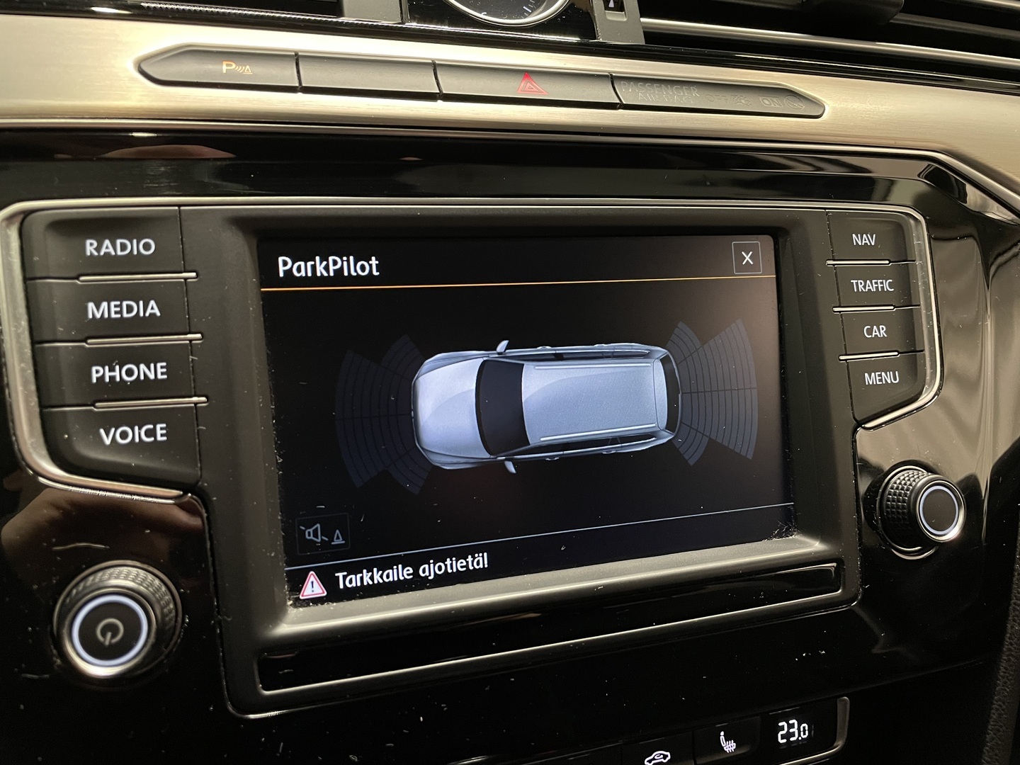 VOLKSWAGEN Passat 2016