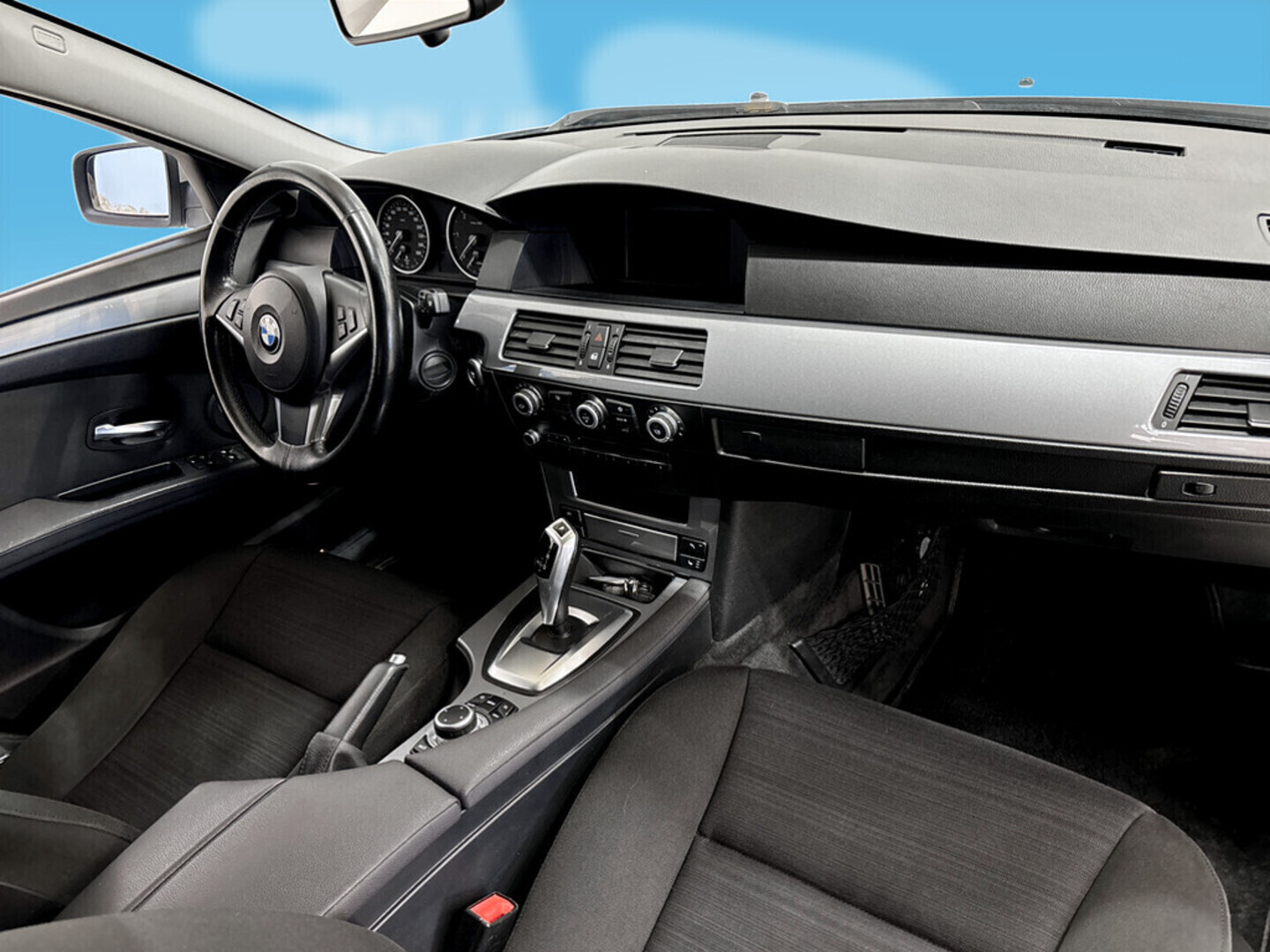 BMW 520 2010