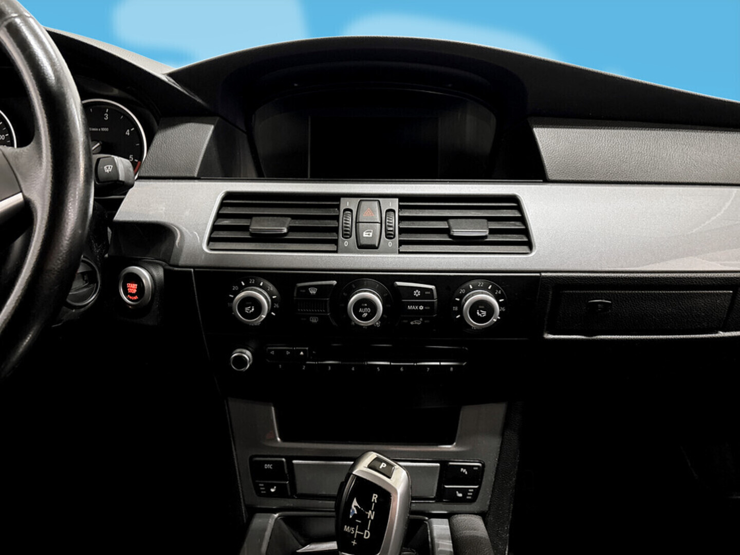 BMW 520 2010