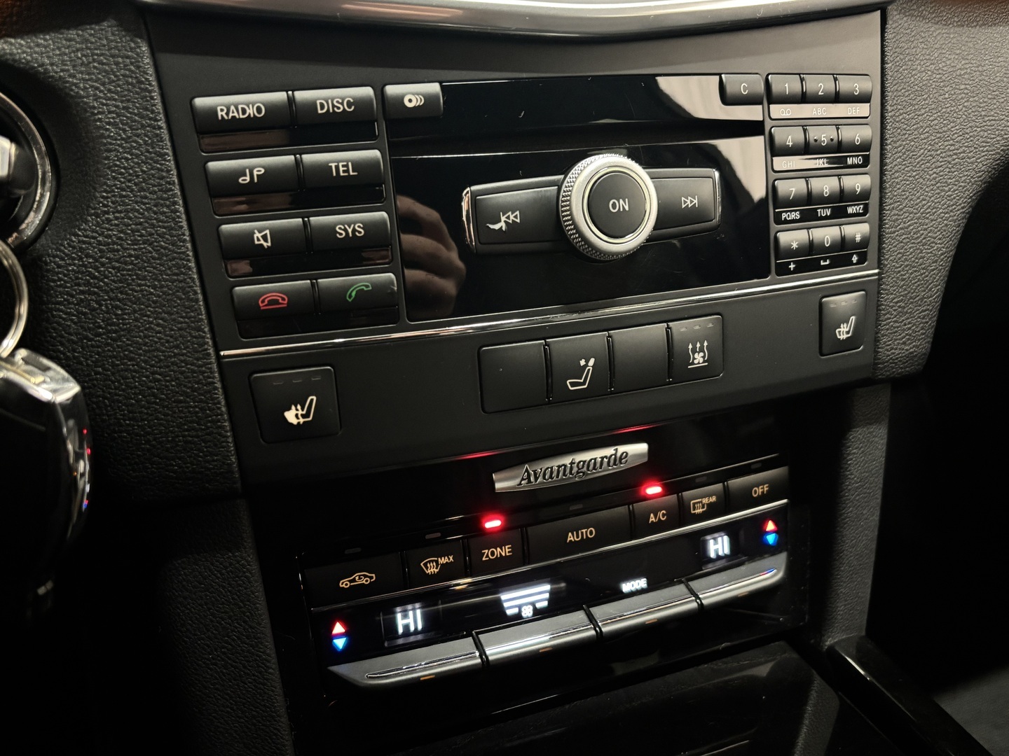 MERCEDES-BENZ E 2010