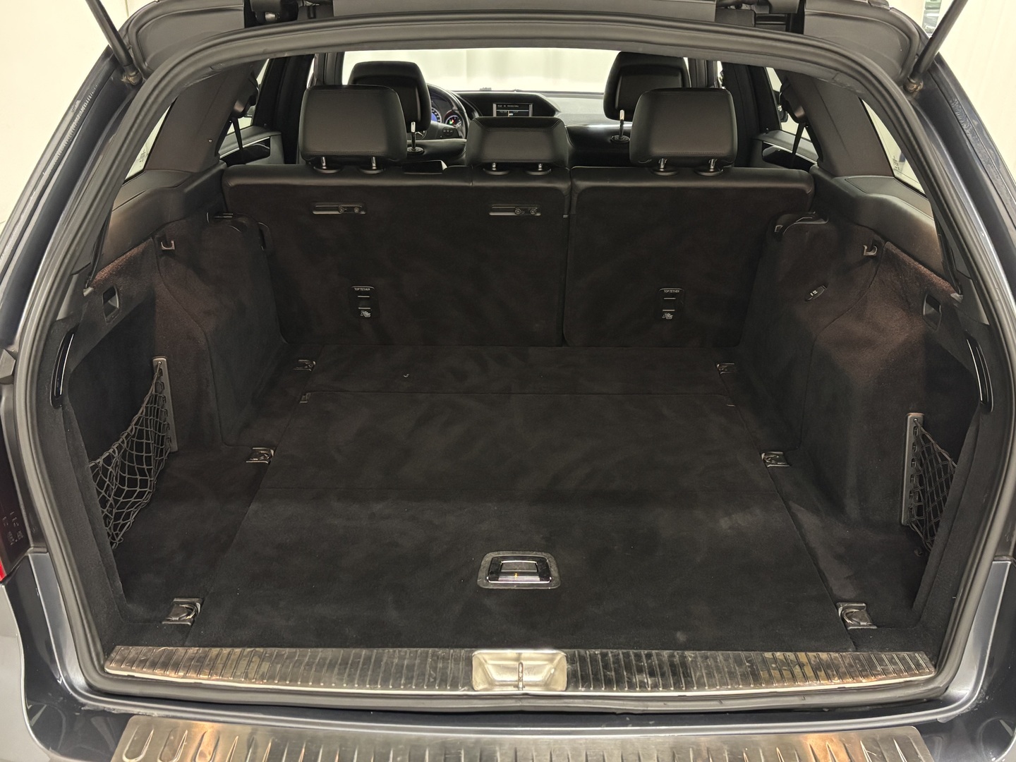 MERCEDES-BENZ E 2010