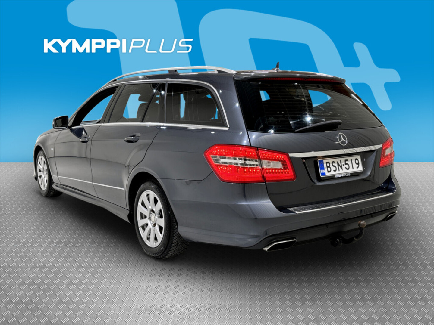 MERCEDES-BENZ E 2010