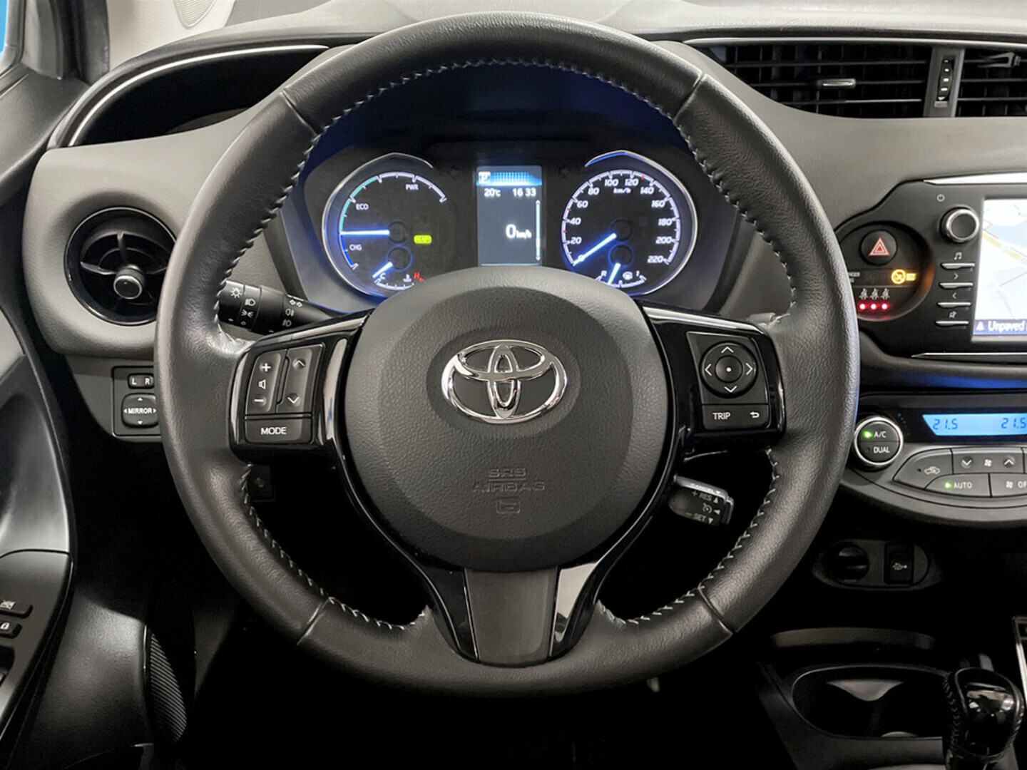 TOYOTA Yaris 2017