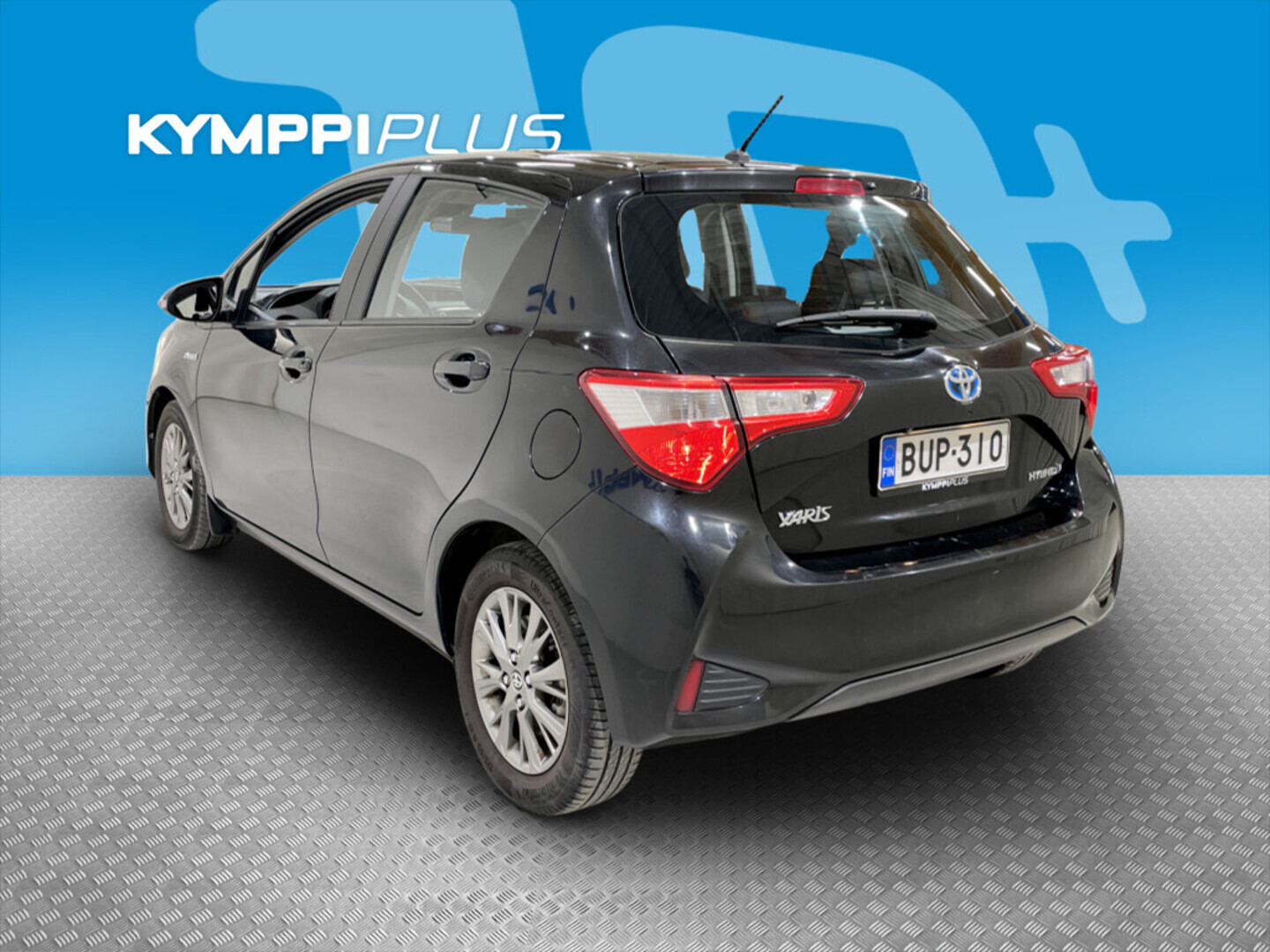 TOYOTA Yaris 2017