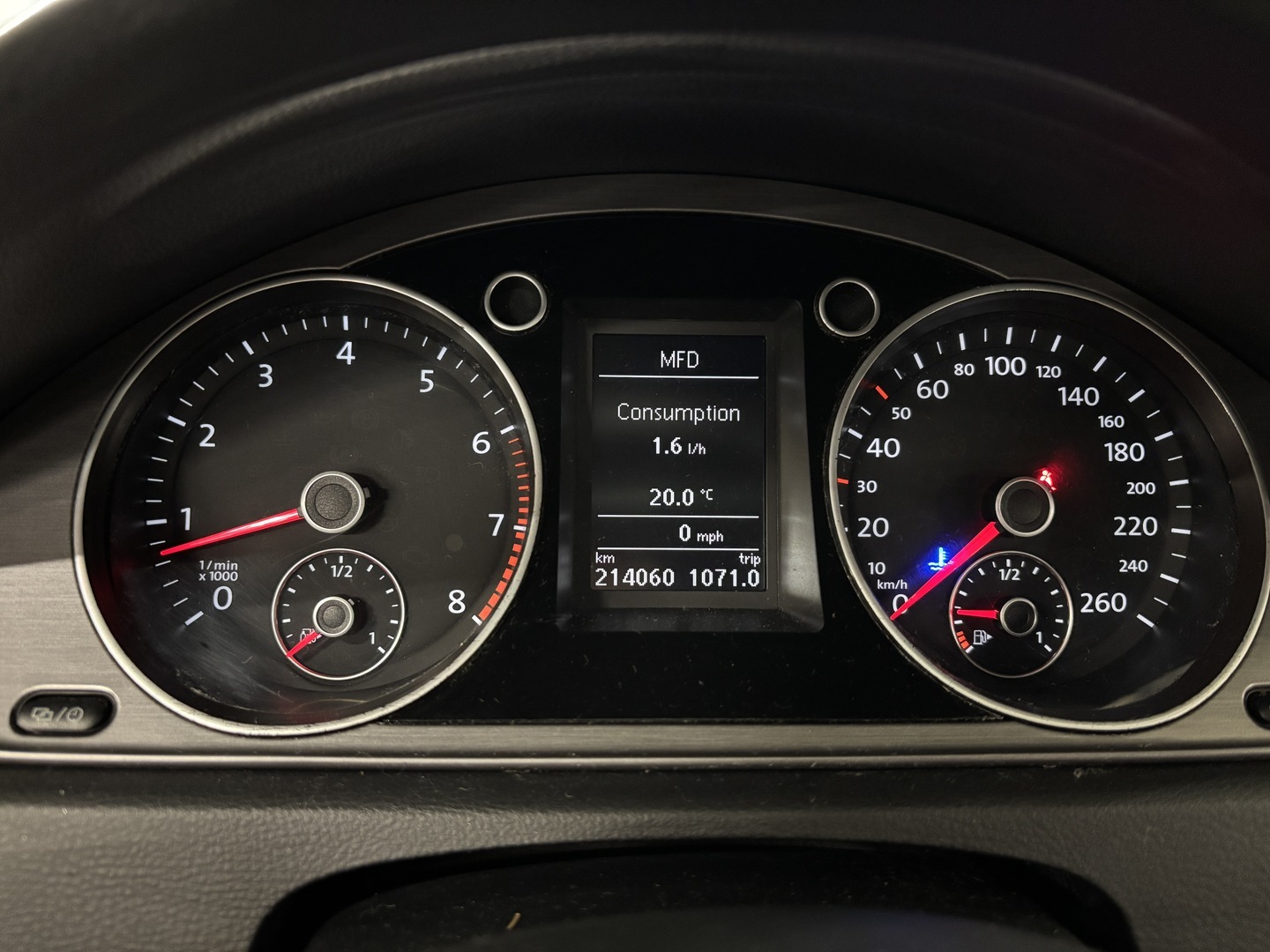 VOLKSWAGEN Passat 2013