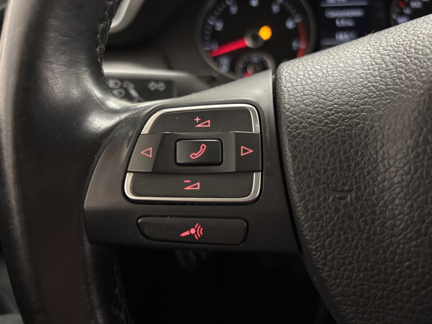 VOLKSWAGEN Passat 2013