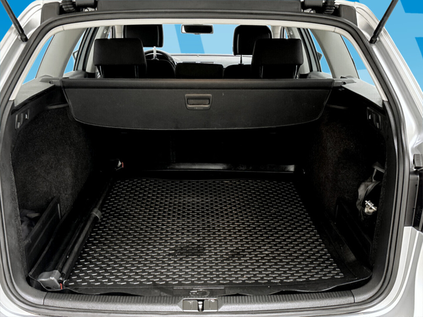 VOLKSWAGEN Passat 2013