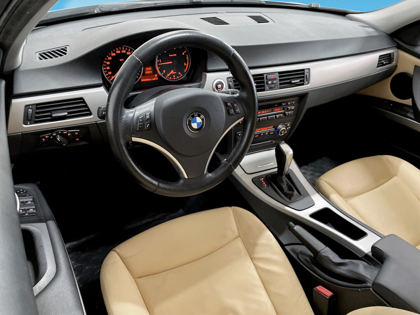 BMW 320 2007