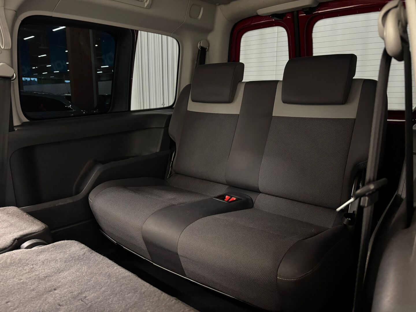 VOLKSWAGEN Caddy Maxi 2013