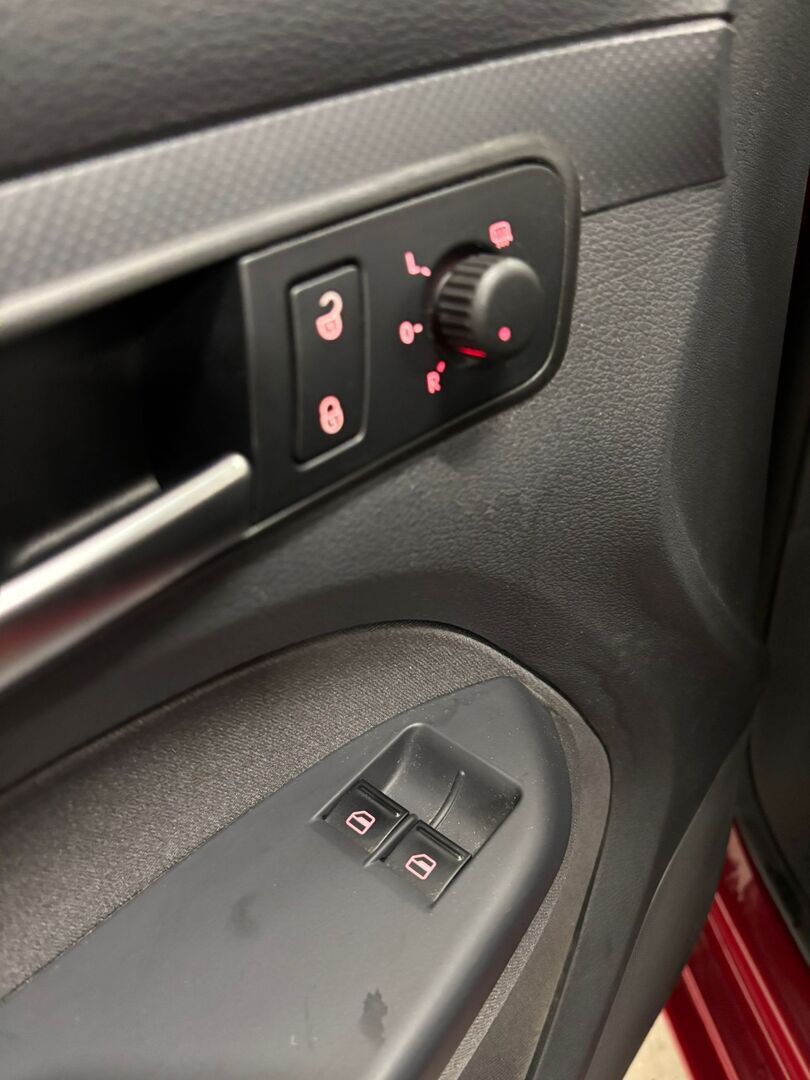 VOLKSWAGEN Caddy Maxi 2013