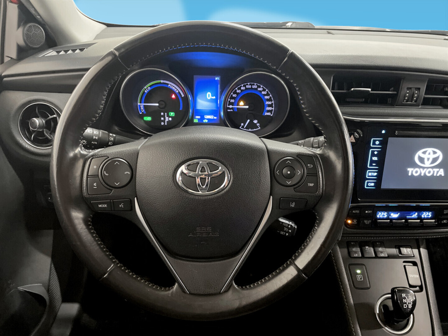 TOYOTA Auris 2015