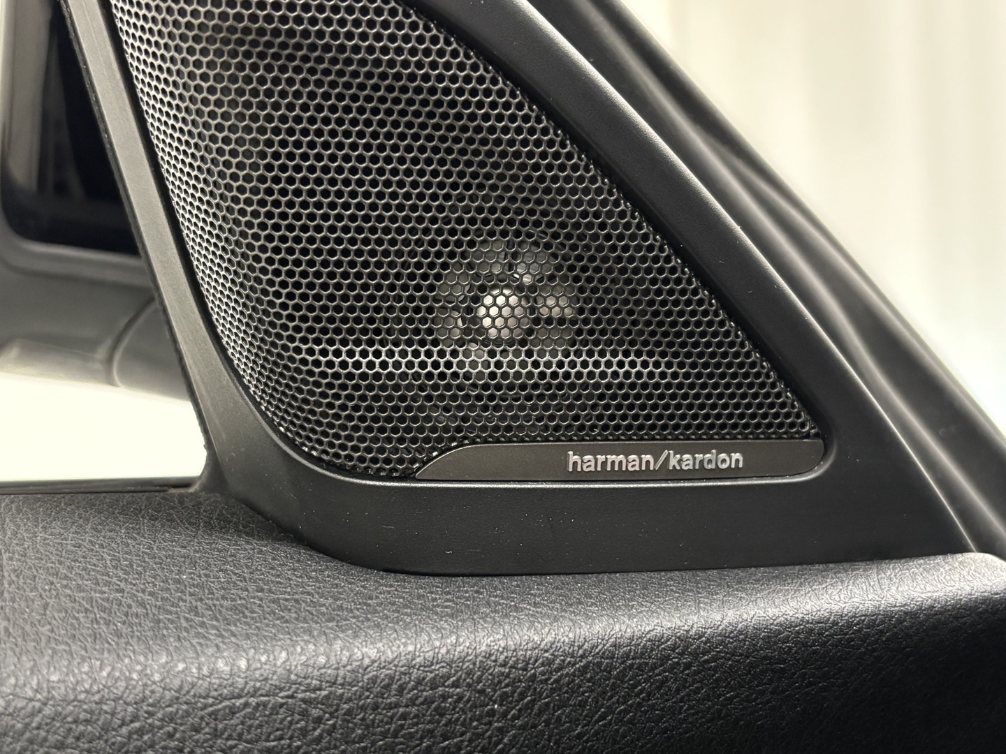 BMW 330 Gran Turismo 2014