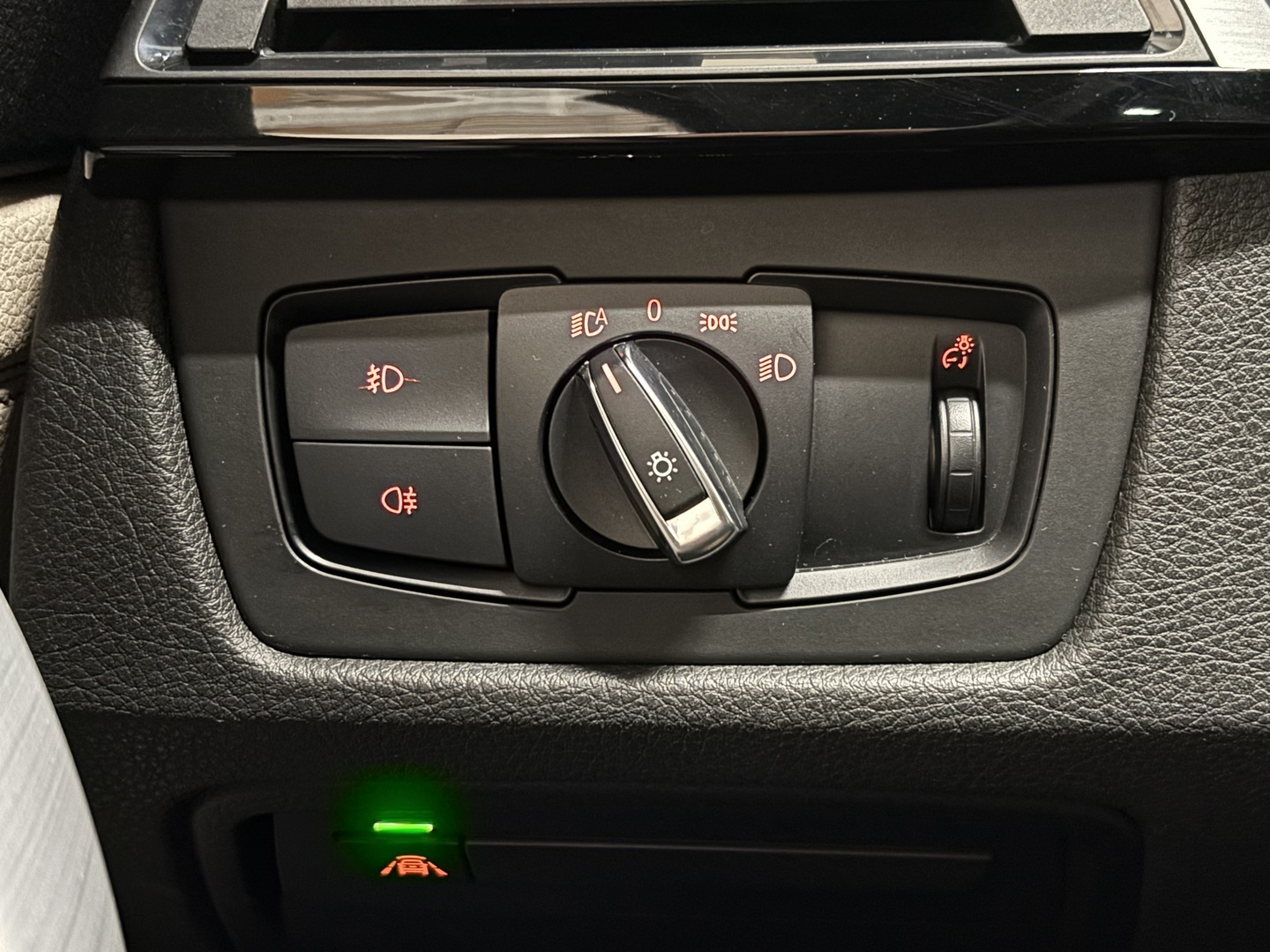 BMW 330 Gran Turismo 2014