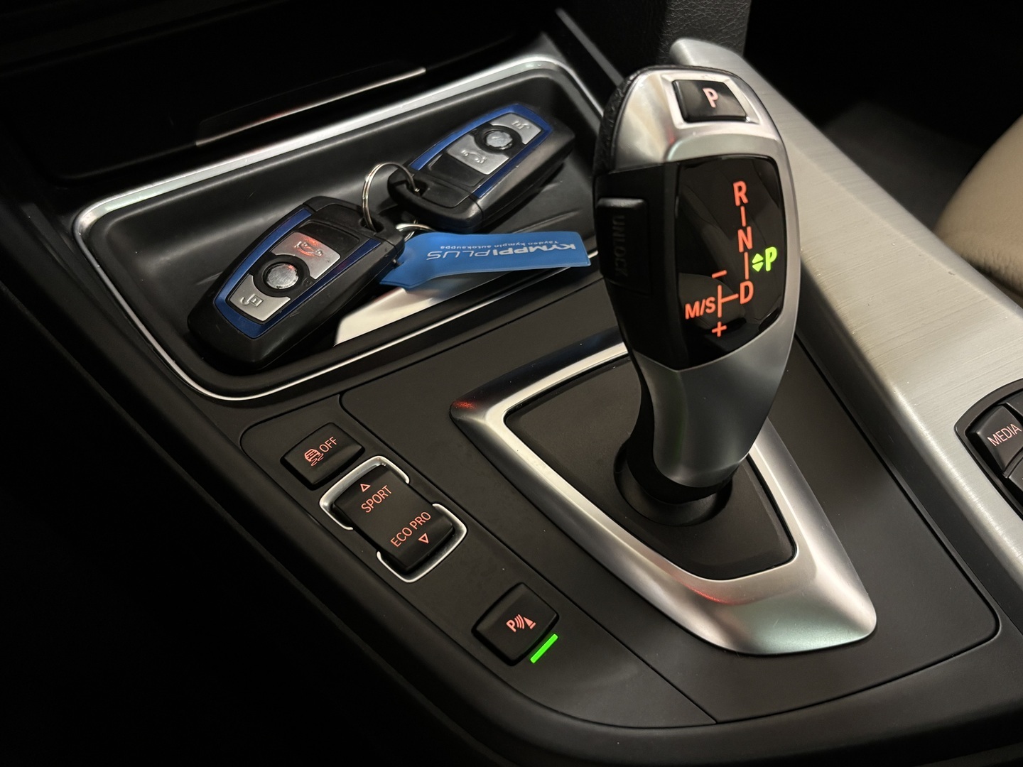 BMW 330 Gran Turismo 2014