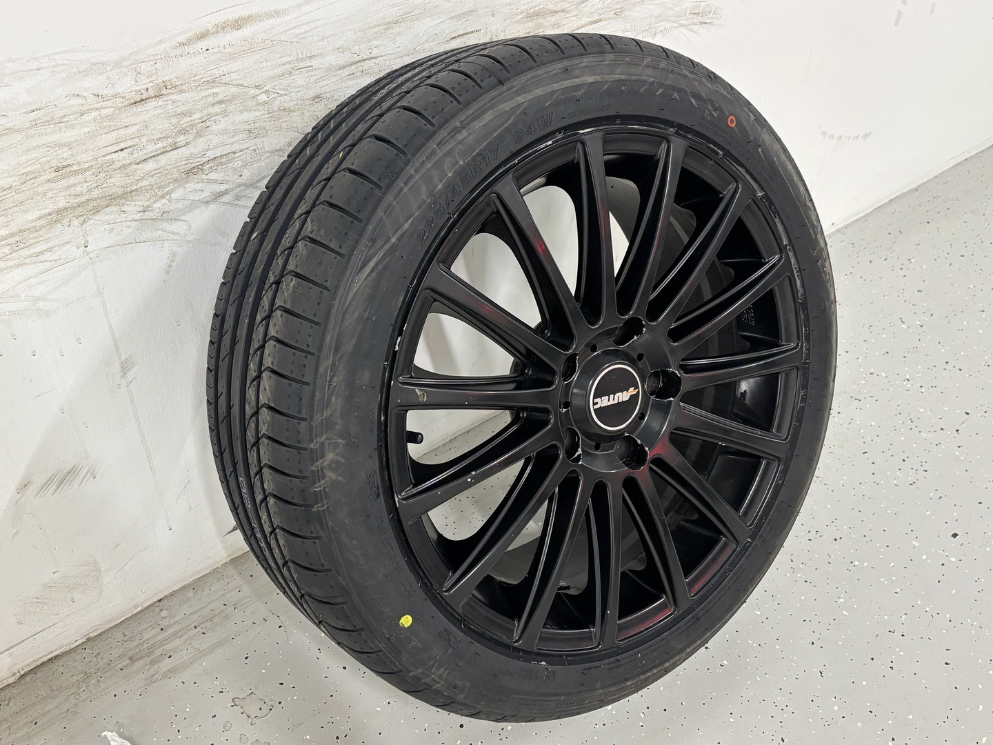 BMW 330 Gran Turismo 2014