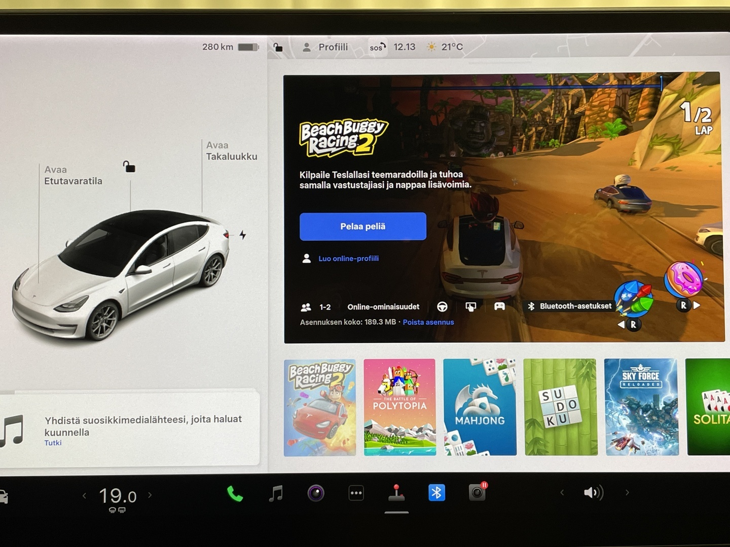 TESLA Model 3 2021