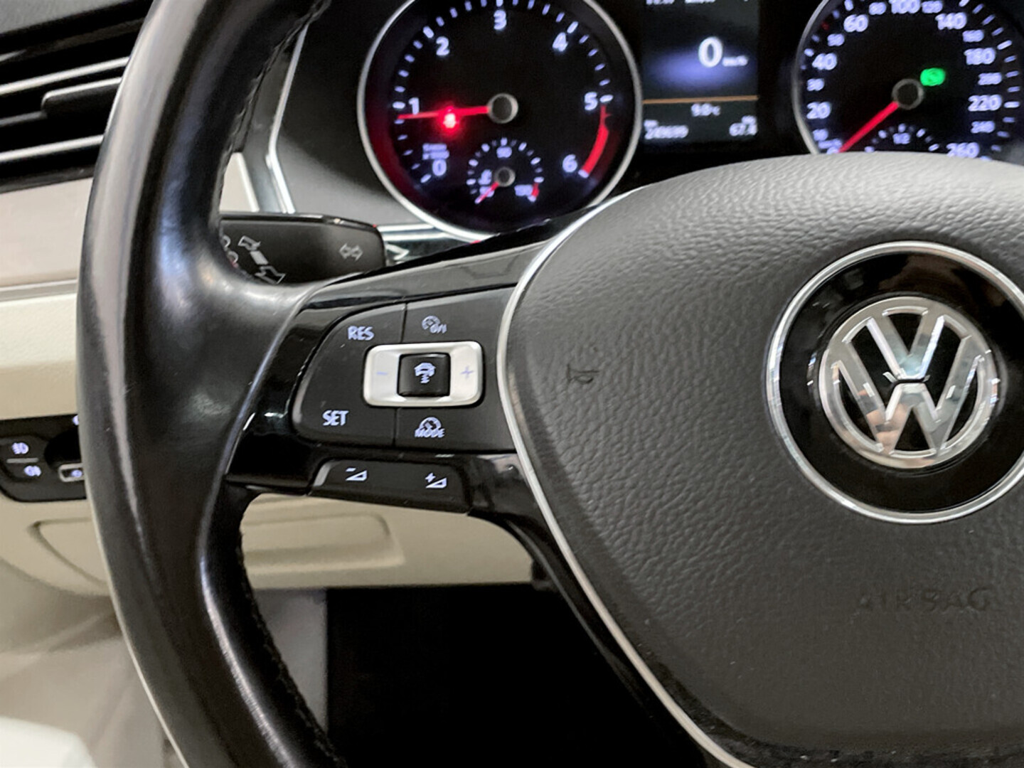 VOLKSWAGEN Passat 2015