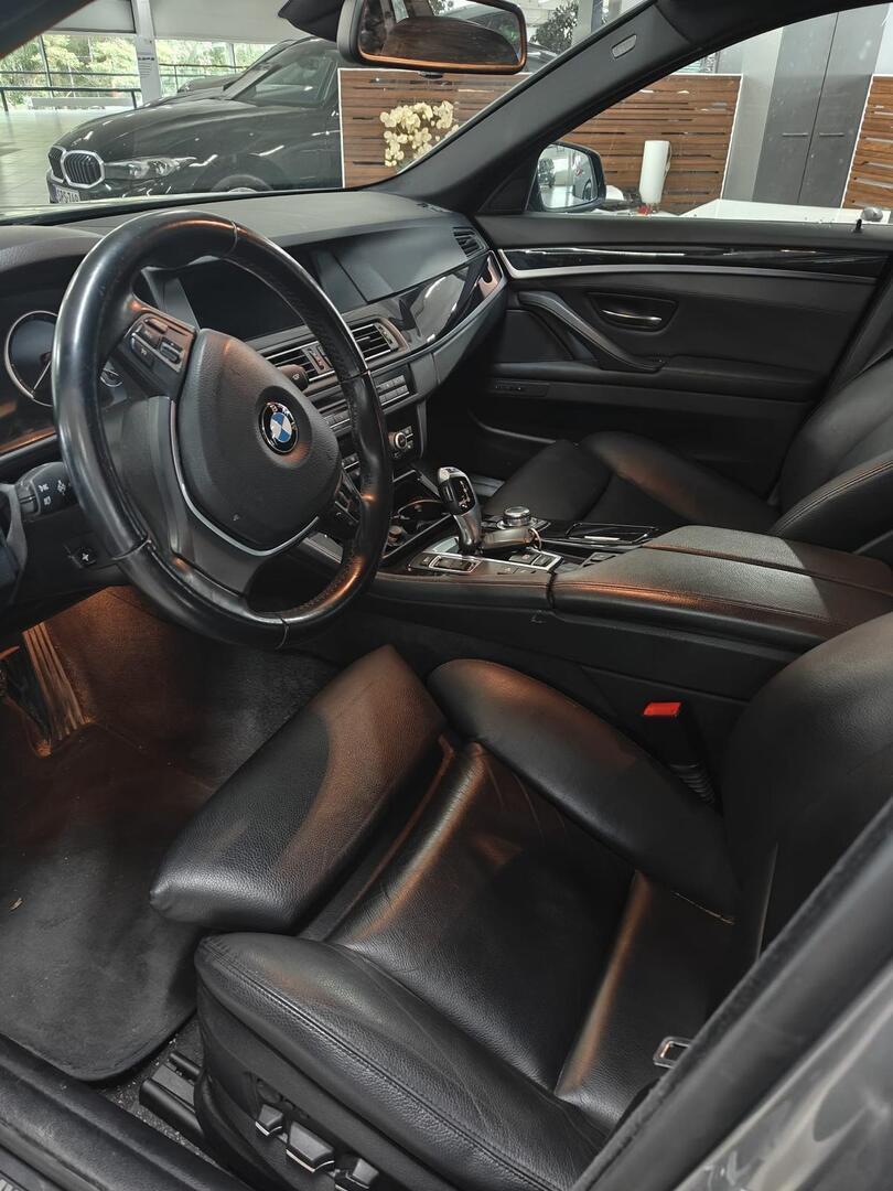 BMW 530 2012