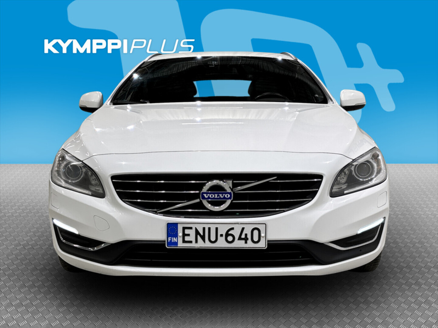 VOLVO V60 2015