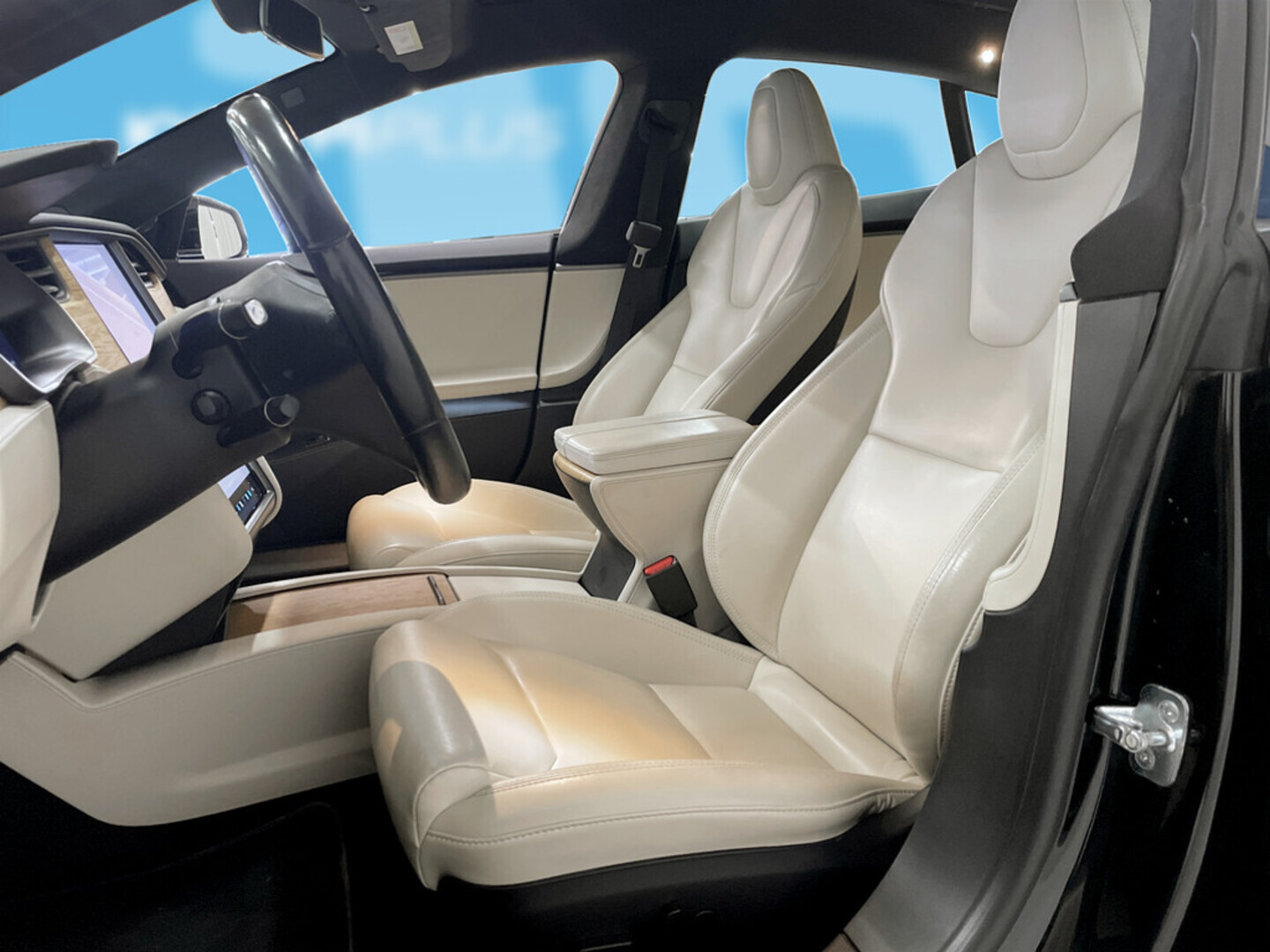 TESLA Model S 2020