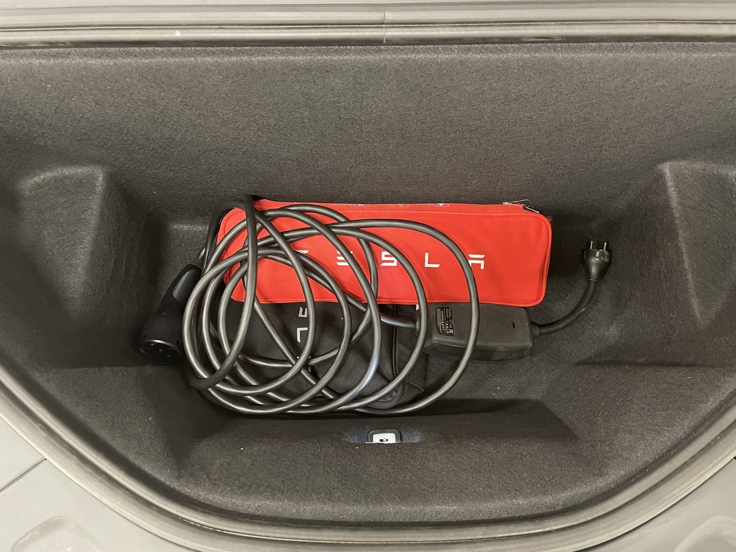TESLA Model S 2020