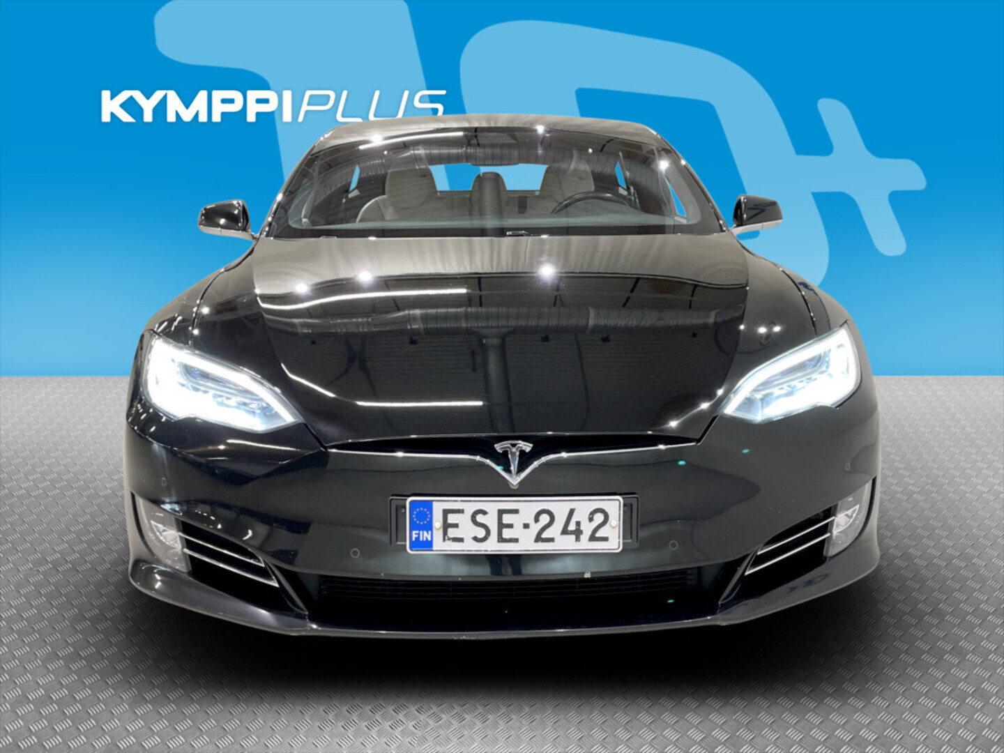 TESLA Model S 2020