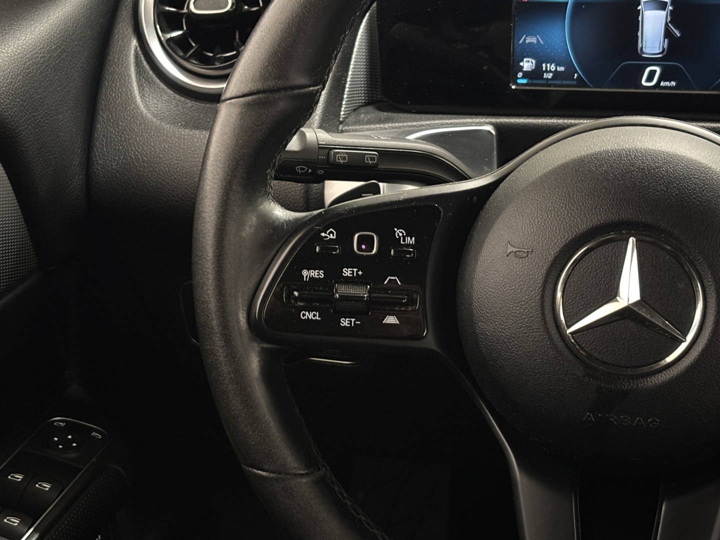 MERCEDES-BENZ GLB 2020