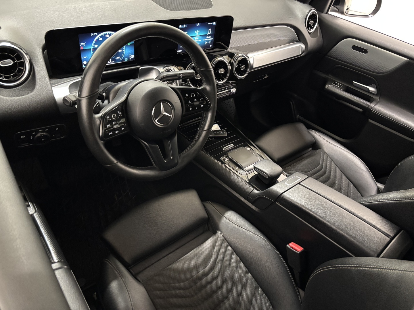 MERCEDES-BENZ GLB 2020