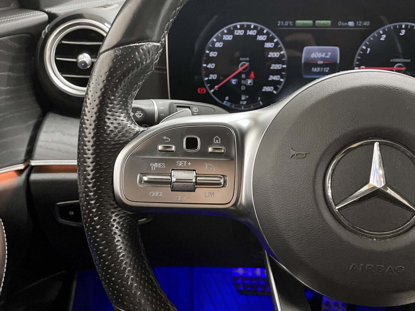 MERCEDES-BENZ E 2020