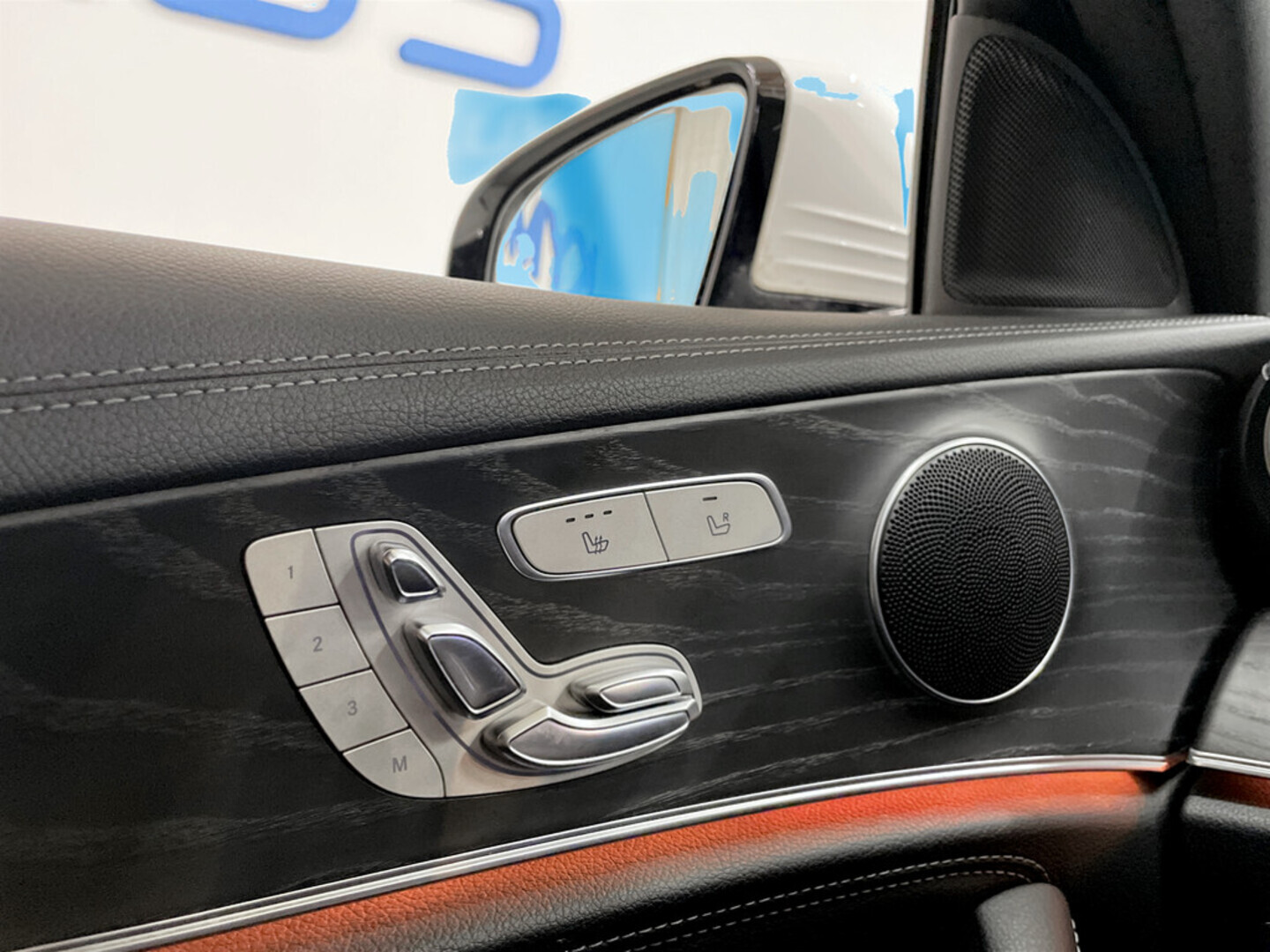 MERCEDES-BENZ E 2020