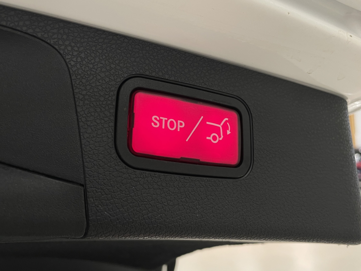 MERCEDES-BENZ E 2020