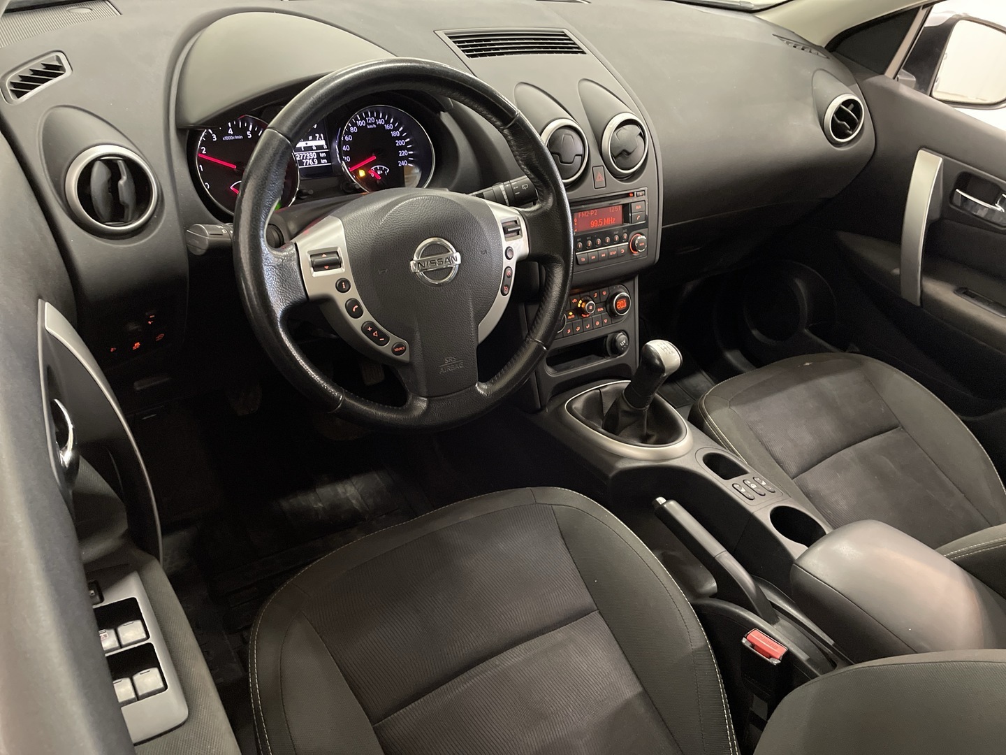 NISSAN Qashqai 2013