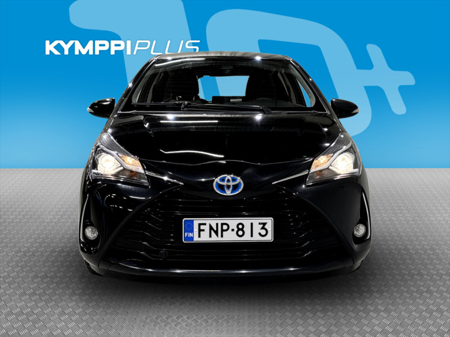 TOYOTA Yaris 2018