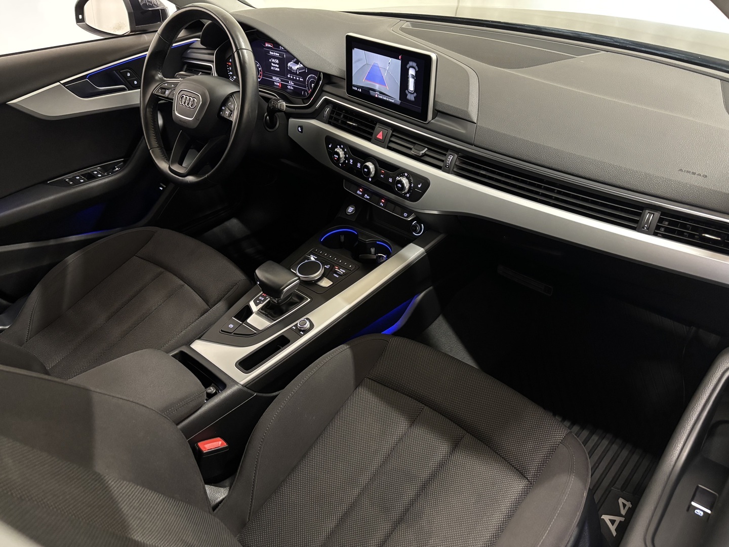 AUDI A4 2017