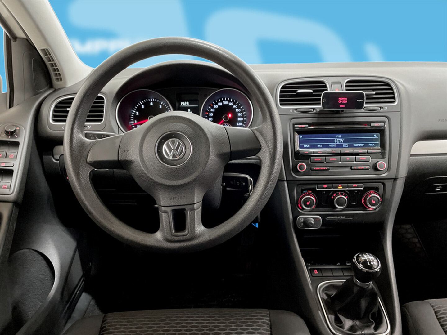 VOLKSWAGEN Golf 2012