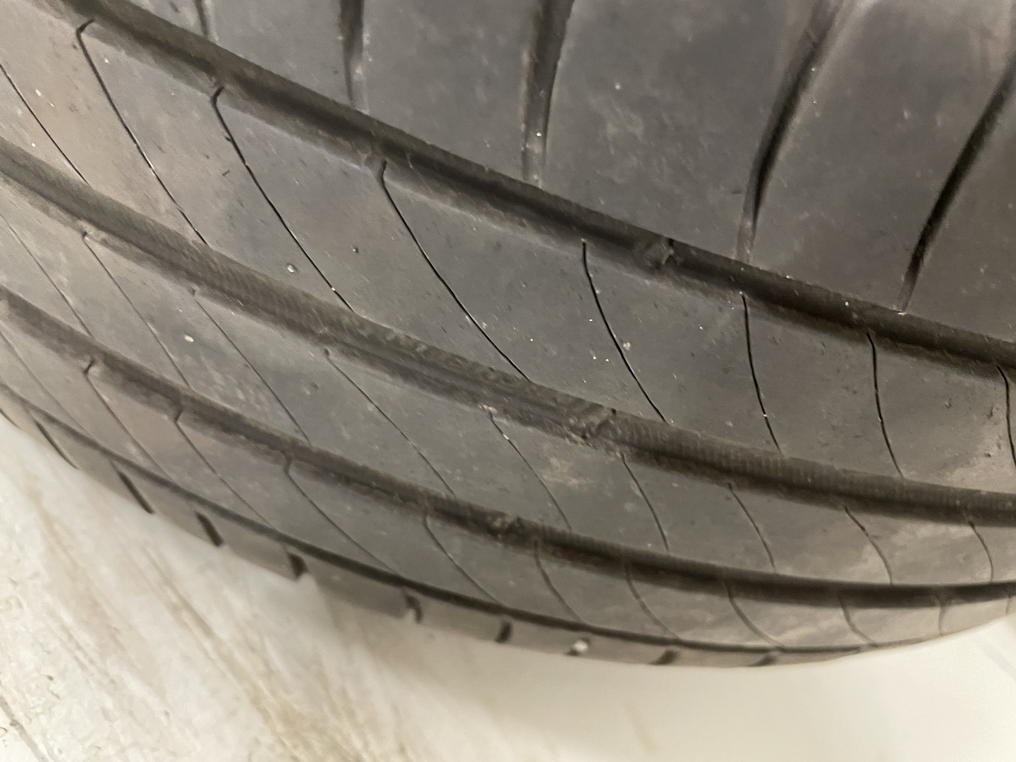 VOLKSWAGEN Golf 2012