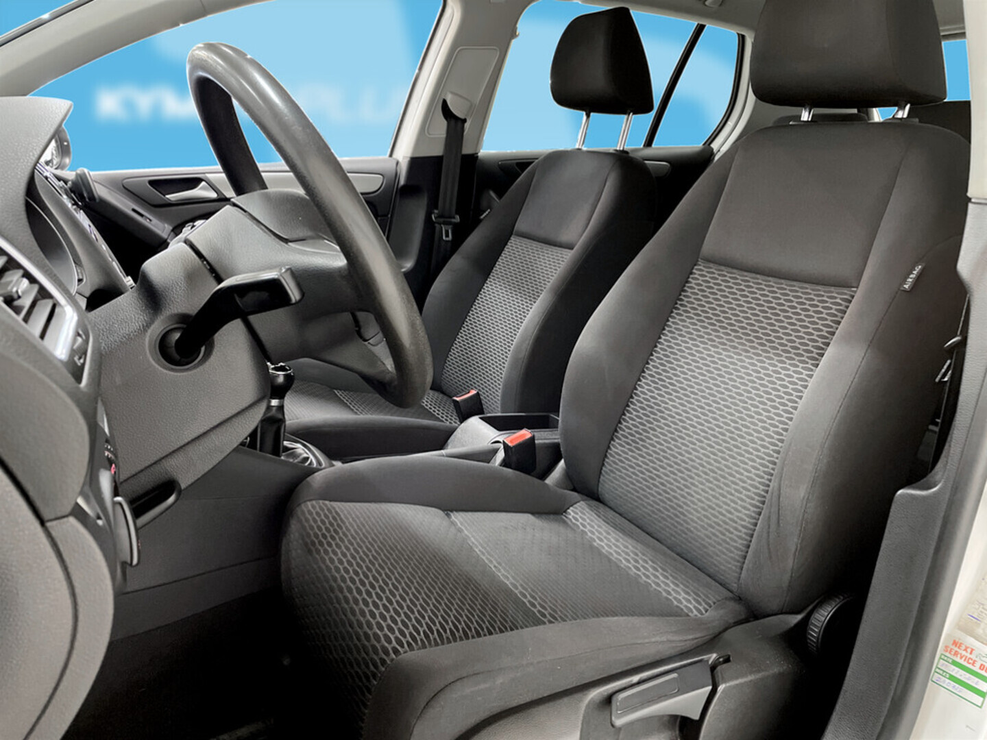 VOLKSWAGEN Golf 2012