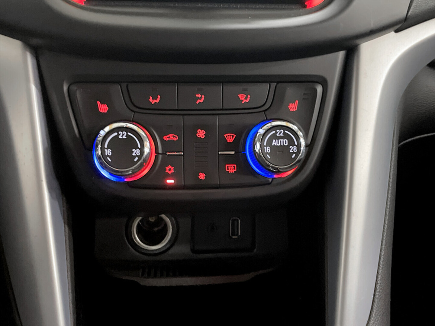 OPEL Zafira Tourer 2014