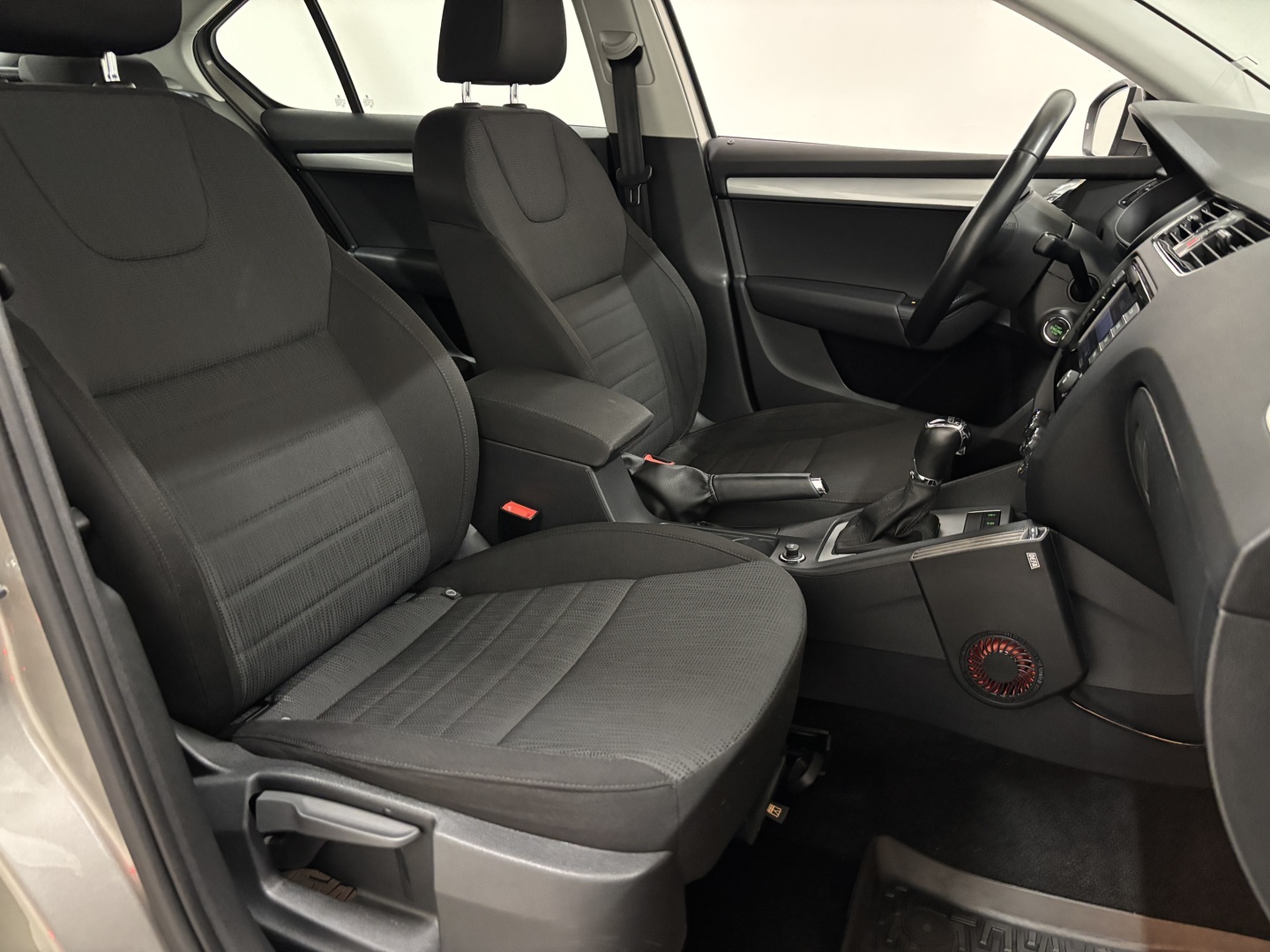 SKODA Octavia 2015