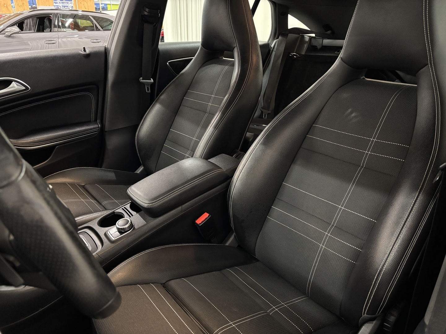 MERCEDES-BENZ CLA 2016