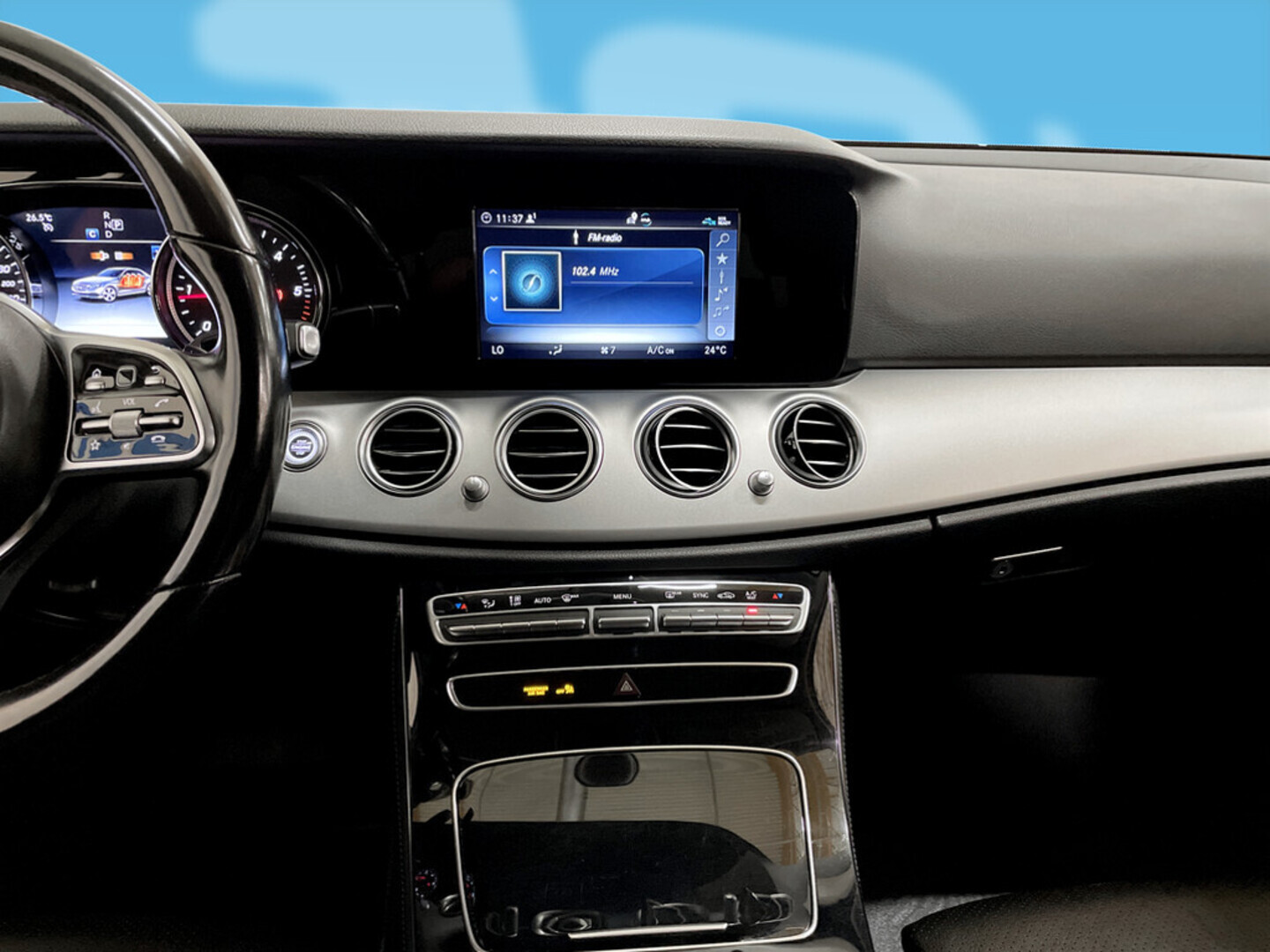MERCEDES-BENZ E 2019